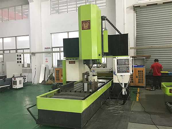 國產(chǎn)攪拌摩擦焊設(shè)備哪家好？—來科鼎鑫