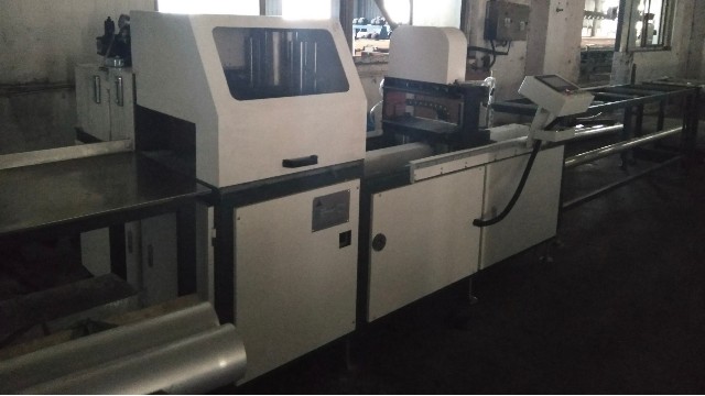 講解鋁圓管鋸切機(jī)組裝的第四步！