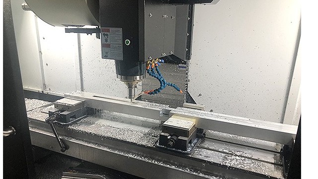 切削液在數控加工中心中有什么用處？-科鼎數控