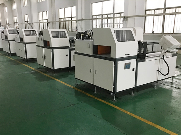 安裝鋁材自動(dòng)切割機(jī)中導(dǎo)軌應(yīng)注意些什么？-科鼎數(shù)控