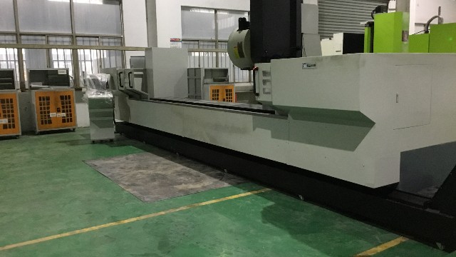 在網(wǎng)絡(luò)上尋購CNC加工中心需要注意什么？