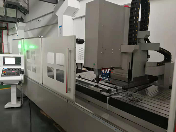 cnc加工中心自動換刀裝置由哪些部件組成的？-科鼎鑫